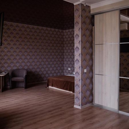 Hotel Butterfly Sadove Eksteriør bilde