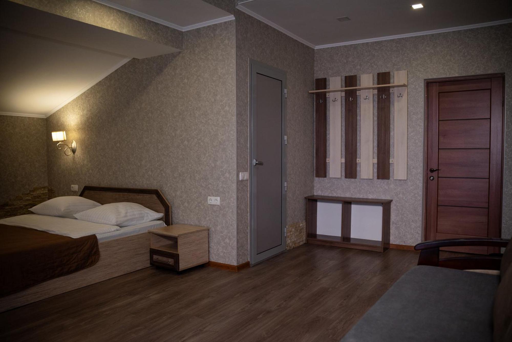 Hotel Butterfly Sadove Eksteriør bilde