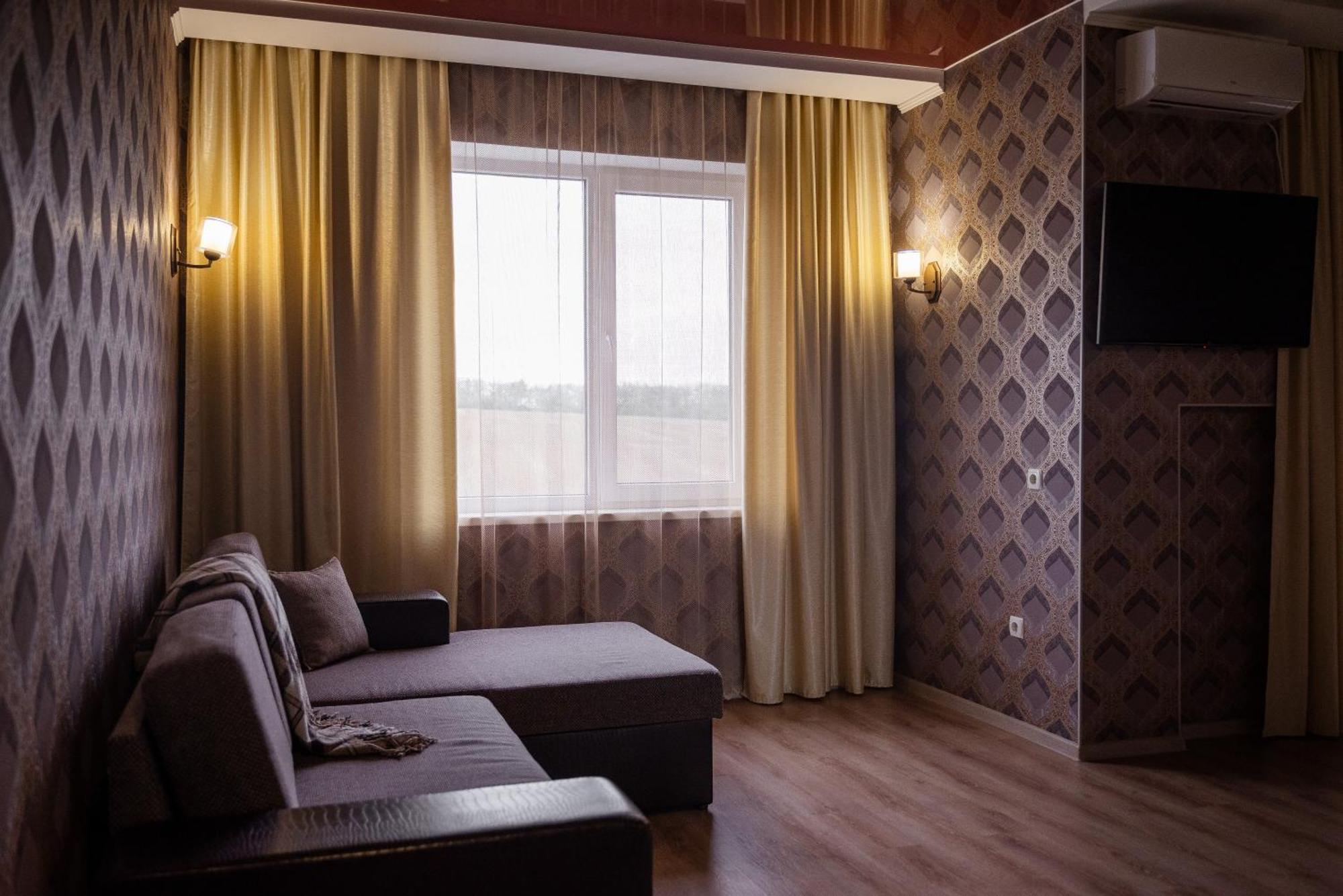 Hotel Butterfly Sadove Eksteriør bilde