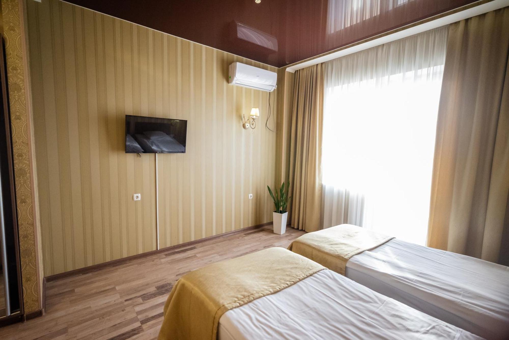Hotel Butterfly Sadove Eksteriør bilde