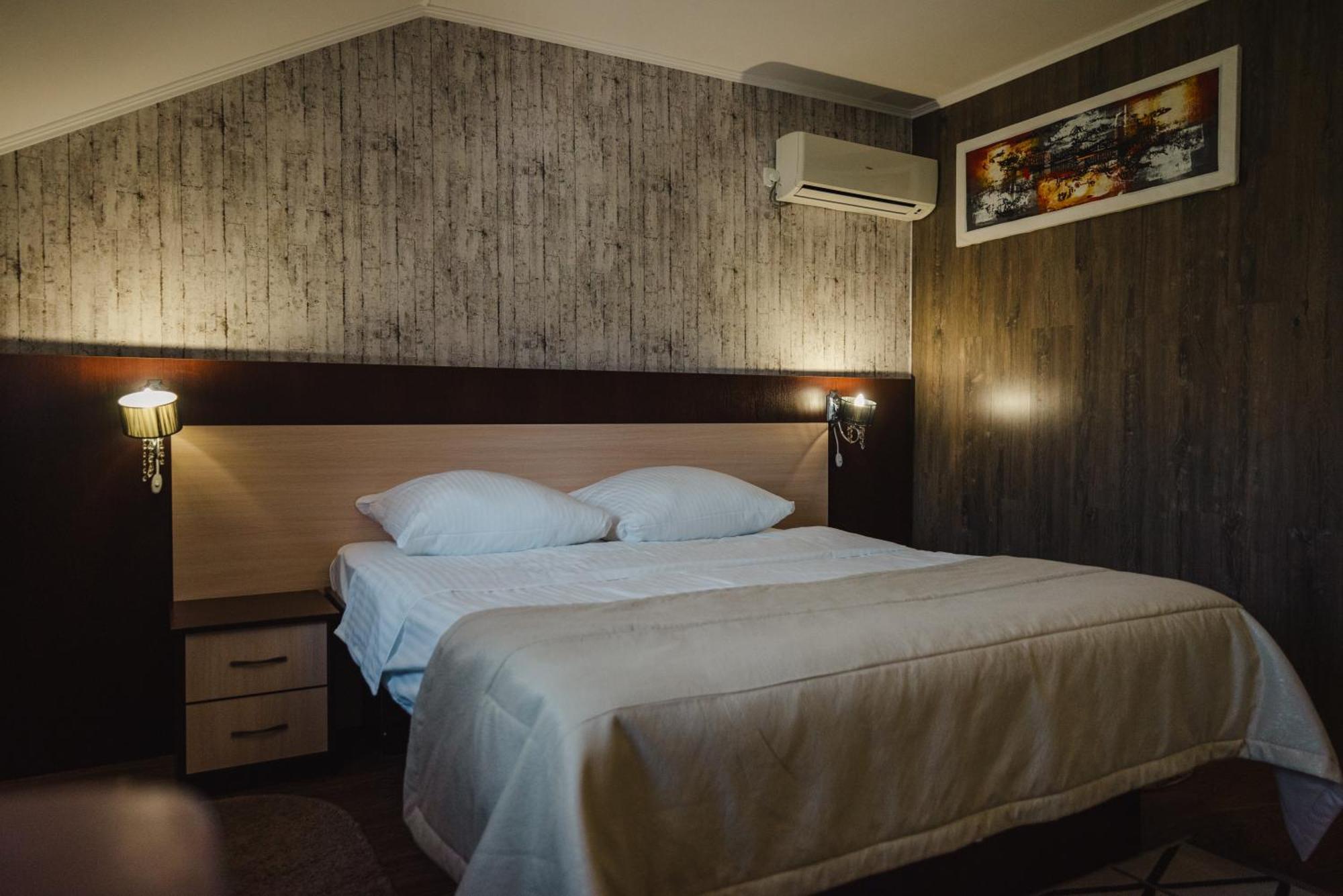 Hotel Butterfly Sadove Eksteriør bilde